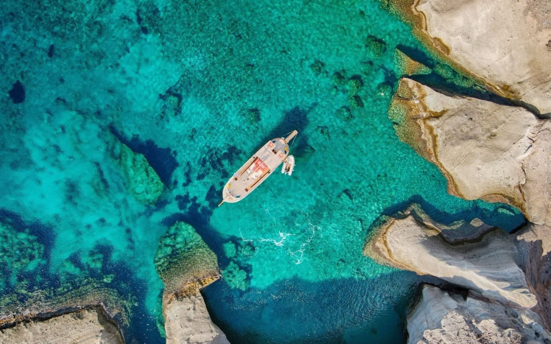 boat cruises in paros